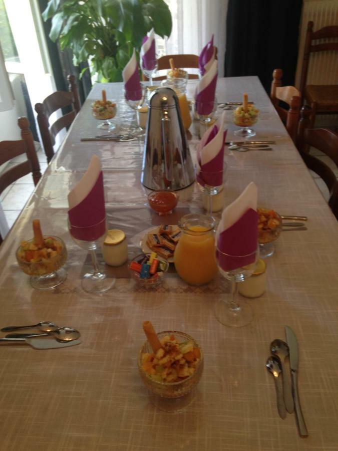 Bienvenue Chez Zina Hotell Vesoul Exteriör bild
